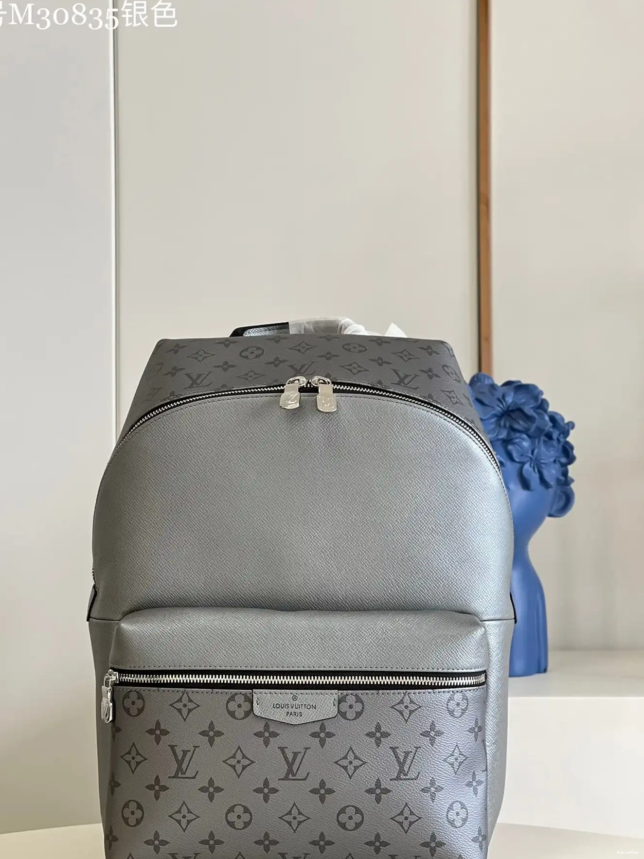 You get luxury for less. Shop now for the best deals on fake Louis bags. LOUIS VUITTON PM BACKPACK DISCOVERY 0222