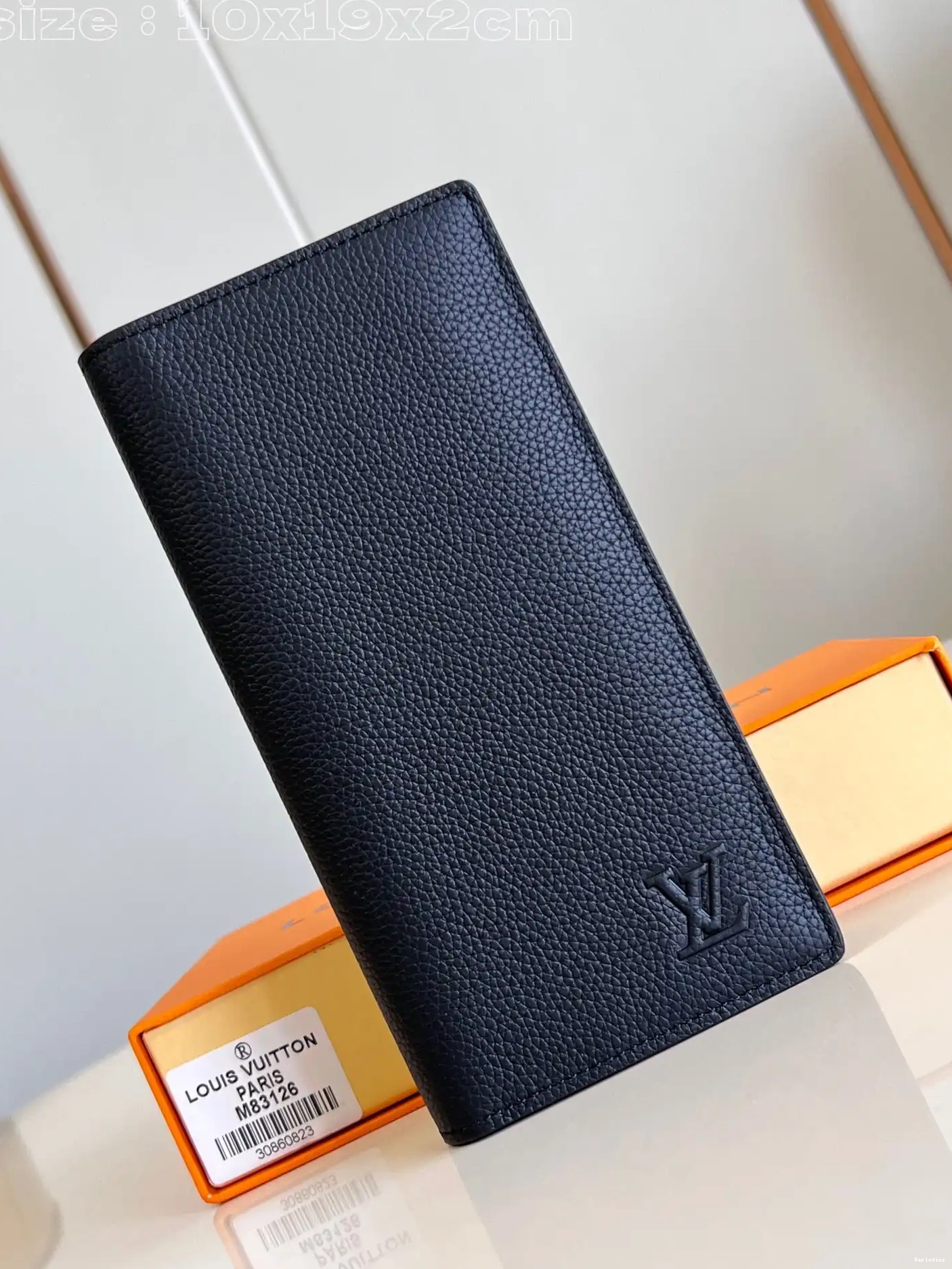 Repladies offers premium fake Louis bags at unbeatable prices. Our products are cheap because we focus on direct sales VUITTON LOUIS BRAZZA WALLET-10*19*2cm 0210