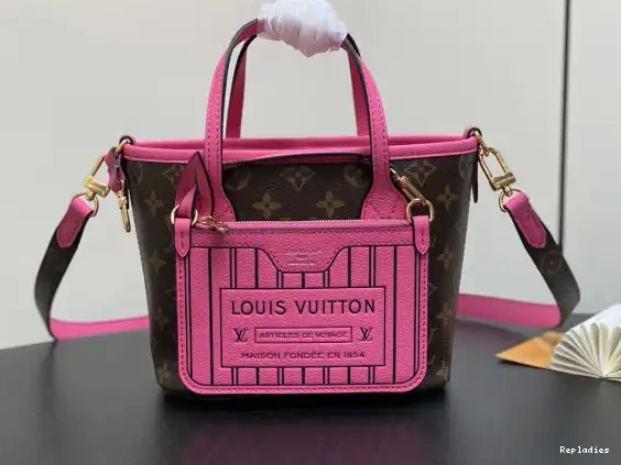 You get luxury for less. Shop now for the best deals on fake Louis bags. Bandoulière Out VUITTON LOUIS Neverfull Inside BB 0214