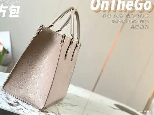 Repladies offers premium fake Louis bags at unbeatable prices. Our products are cheap because we focus on direct sales ONTHEGO VUITTON MM LOUIS 0224