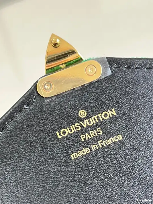 You get luxury for less. Shop now for the best deals on fake Louis bags. Louis MICRO METIS Vuitton 0217