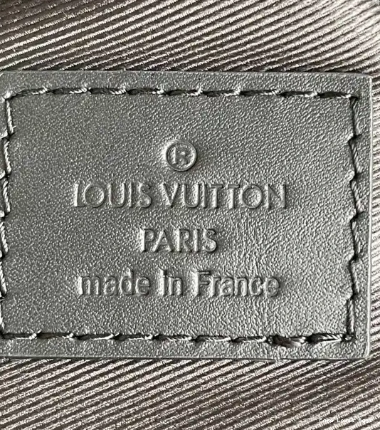 Eliminating the middleman and passing on savings to you. With massive production and tax-free benefits LOUIS VUITTON TRUNK SOFT MINI 0225