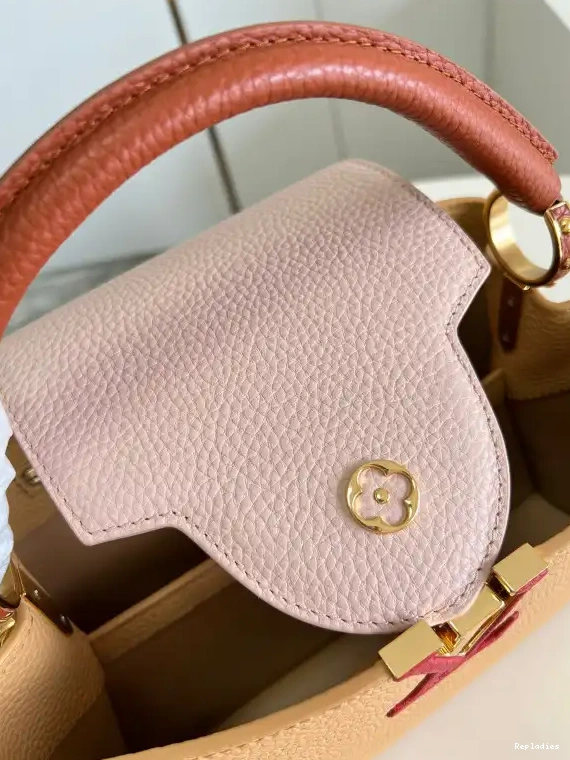 Repladies offers premium fake Louis bags at unbeatable prices. Our products are cheap because we focus on direct sales LOUIS VUITTON MM CAPUCINES 0226