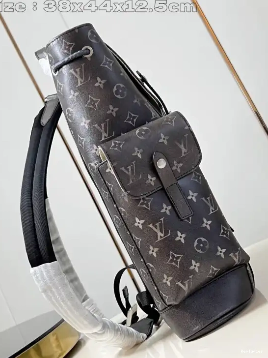 Repladies offers premium fake Louis bags at unbeatable prices. Our products are cheap because we focus on direct sales Vuitton Louis Christopher Backpack MM-38*44*12.5CM 0215