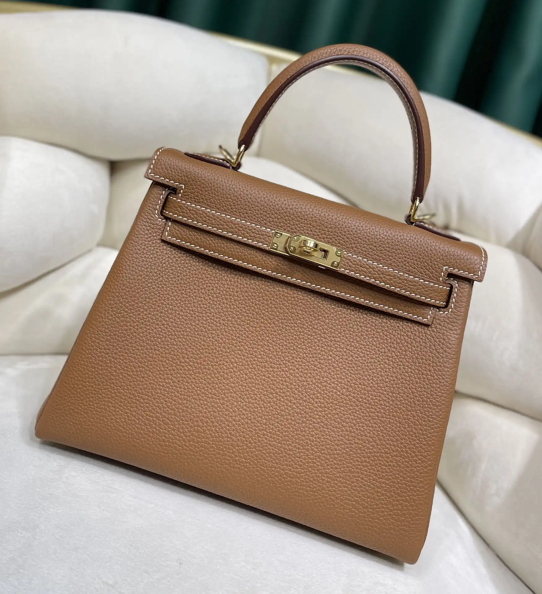 Eliminating the middleman and passing on savings to you. With massive production and tax-free benefits HERMES KELLY 25CM ALL HANDMADE TOGO LEATHER 0204