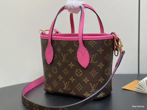 You get luxury for less. Shop now for the best deals on fake Louis bags. Bandoulière Out VUITTON LOUIS Neverfull Inside BB 0214