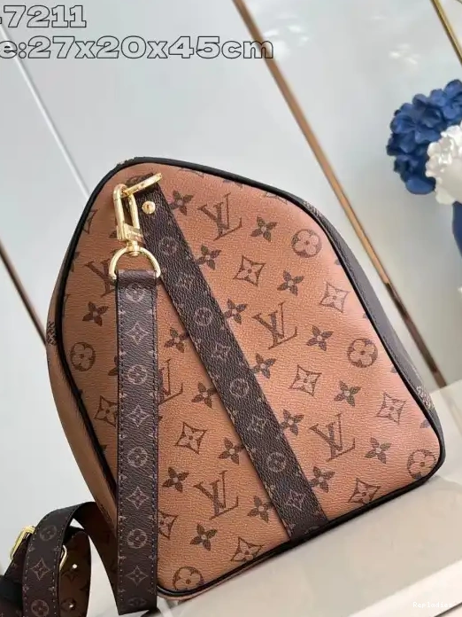 Repladies offers premium fake Louis bags at unbeatable prices. Our products are cheap because we focus on direct sales LOUIS 45 BANDOULIÈRE KEEPALL VUITTON 0221