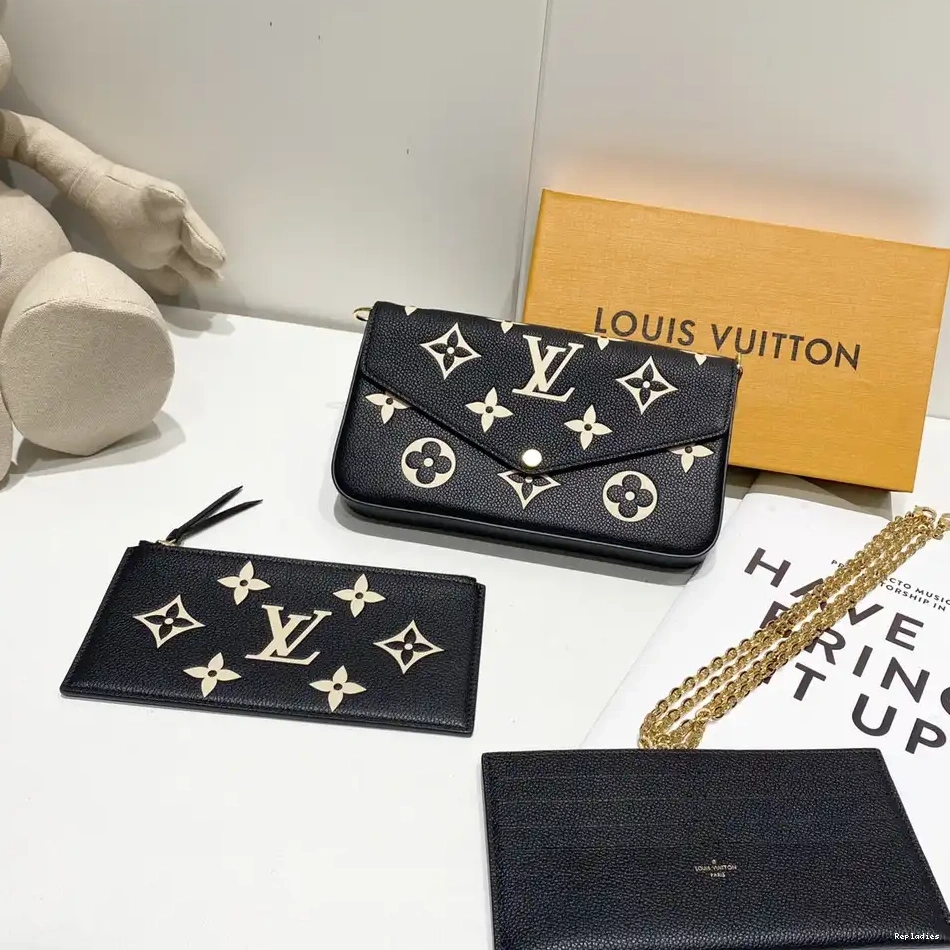 You get luxury for less. Shop now for the best deals on fake Louis bags. FÉLICIE VUITTON POCHETTE LOUIS 0216