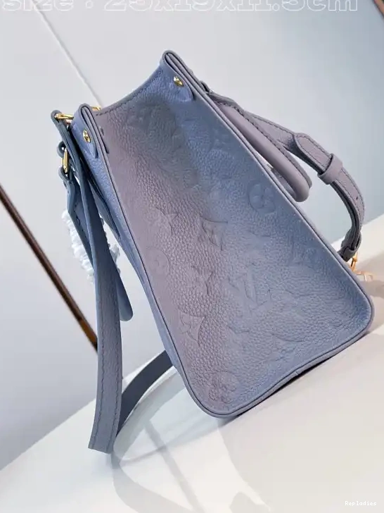 Eliminating the middleman and passing on savings to you. With massive production and tax-free benefits VUITTON PM-25*19*11.5cm LOUIS ONTHEGO 0228