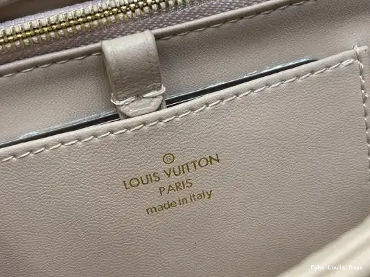 Eliminating the middleman and passing on savings to you. With massive production and tax-free benefits LOUIS MM VUITTON GO-14 0221