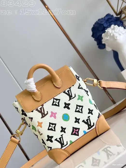 Repladies offers premium fake Louis bags at unbeatable prices. Our products are cheap because we focus on direct sales VUITTON Steamer Nano LOUIS 0211