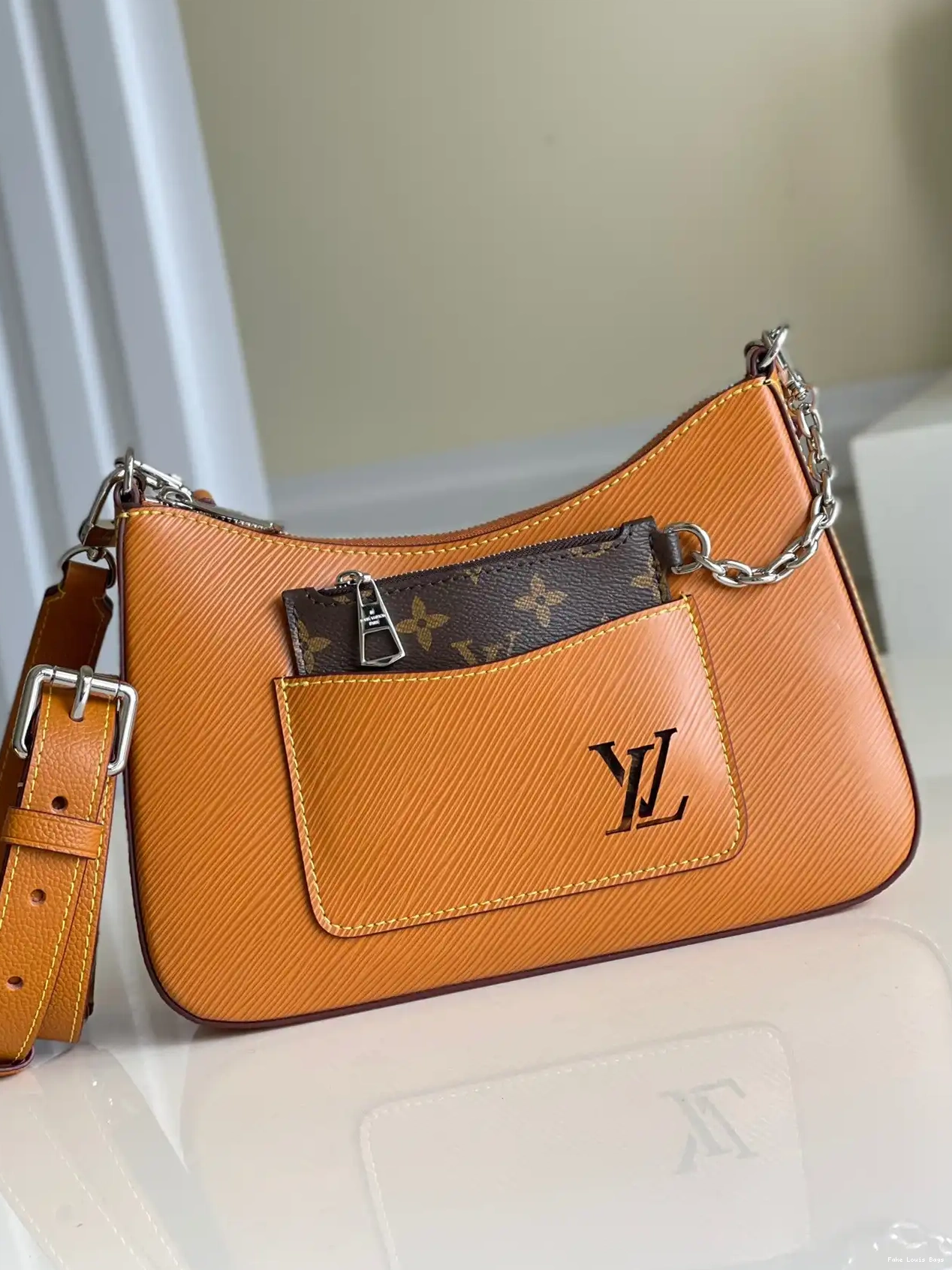 You get luxury for less. Shop now for the best deals on fake Louis bags. VUITTON MARELLE LOUIS 0315